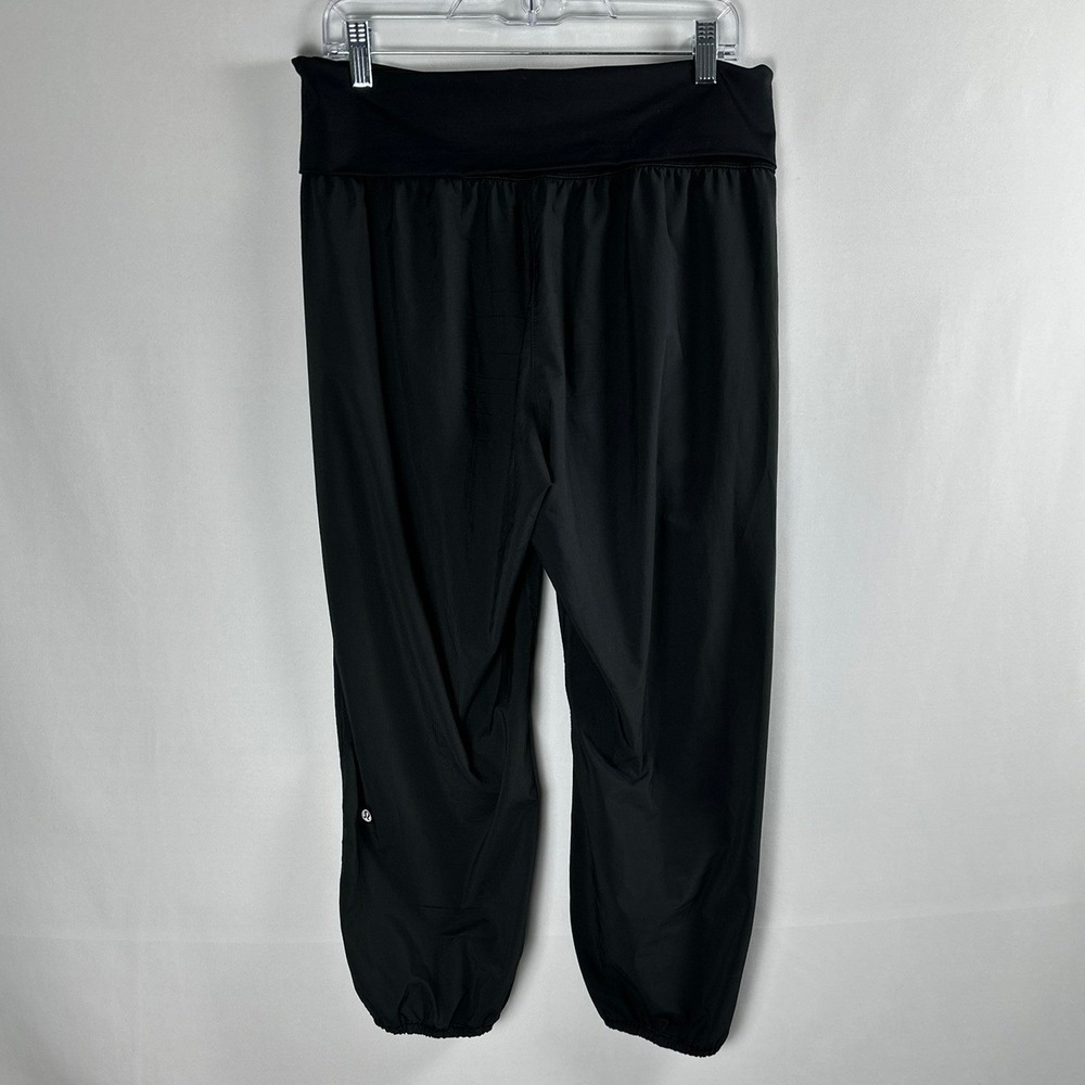 Lululemon Om Pant Black Size 10 Ultra Light Foldover Waist Crop Yoga Joggers - Picture 3 of 7